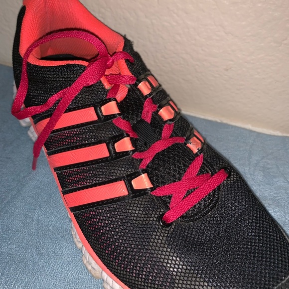 ✨Reduced ADIDAS sneaker shoes-sneakers - EUC - Picture 7 of 7